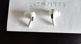Used
													Apple AirPods Pro 2nd Gen - Lightning, photo 5 of 5