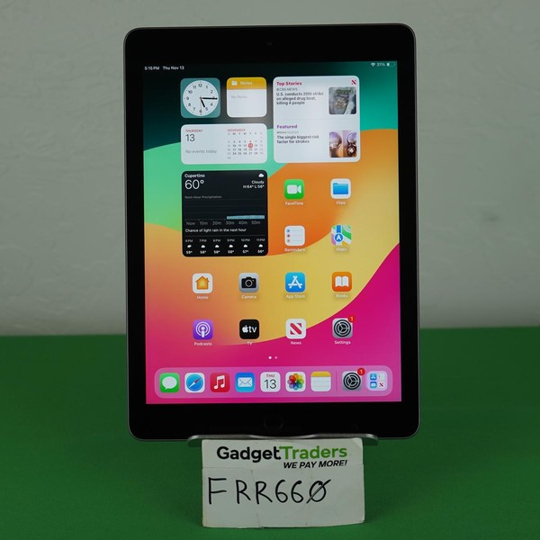 Apple iPad 6th Gen - Wi-Fi, 32 GB, Silver, A1893