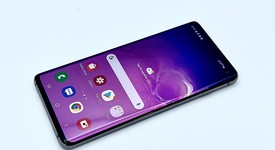 Mint
													Samsung Galaxy S10 - Unlocked, Black, 128 GB, 8 GB, SM-G973U1, photo 4 of 4