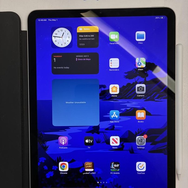 Apple iPad Air (5th Gen) - Wi-Fi, 256 GB, Gray, A2588