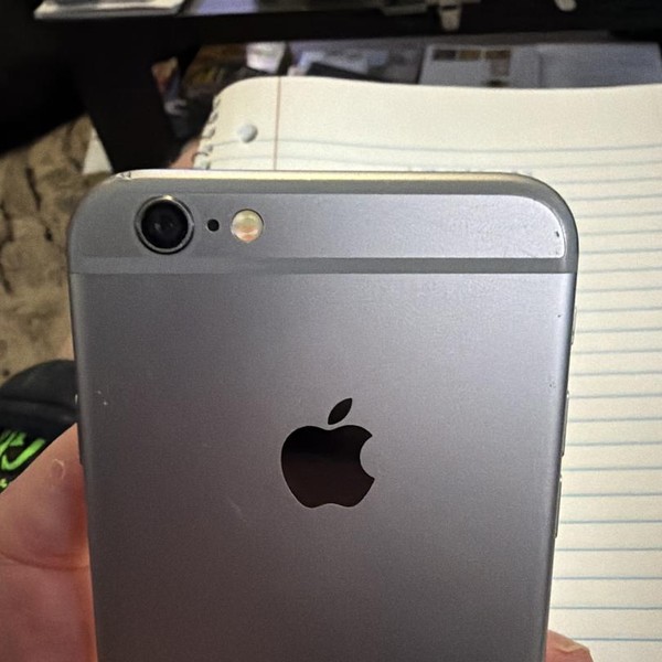 Apple iPhone 6 - Straight Talk, 64 GB, Silver, A1549