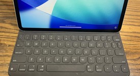 Good
													Apple iPad Pro 11" 2018 - Unlocked, Silver, 512 GB, A2013, photo 2 of 11