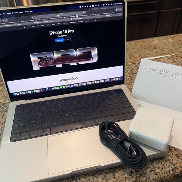 MacBook Pro 2024 - 14 inch - 1 TB, Silver, 24 GB, Apple M4 Pro 14-core
