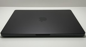 Mint
													MacBook Pro Late 2023 (M3) - 14" - Apple M3 Pro 11-core, Black, 512 GB, 18 GB, 14-core GPU, photo 2 of 6