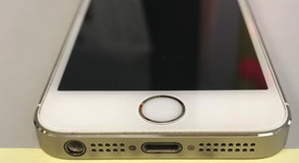 Good
													Apple iPhone 5S - AT&T, Gold, 16 GB, A1533, photo 3 of 7