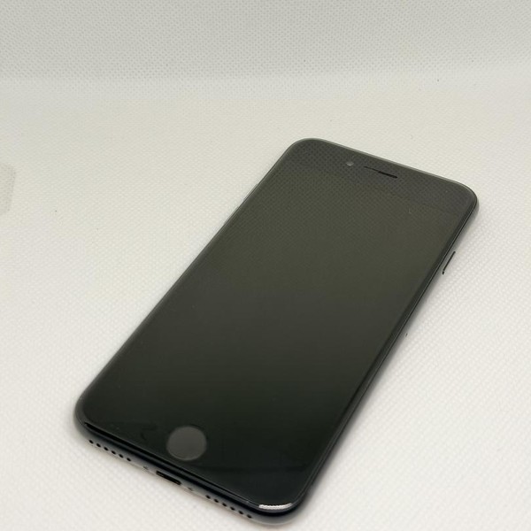 Apple iPhone SE 3rd Gen 2022 - Unlocked, 64 GB, Midnight, A2595