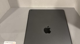 Good
													Apple iPad 8th Gen - Wi-Fi, Gray, 128 GB, A2270, photo 3 of 5