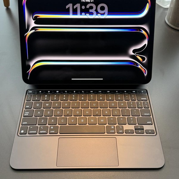 Apple iPad Pro 11 inch (M4) 2024 - Wi-Fi, 256 GB, Black, 8 GB, A2836, Standard Glass