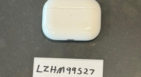 Used
													Apple AirPods Pro 1st Gen - Wireless Case, photo 2 of 7