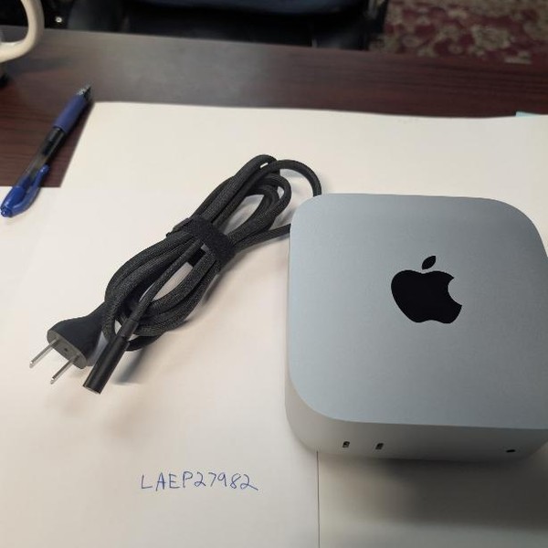 Mac Mini 2024 - 1 TB, 48 GB, Apple M4 Pro 14-core