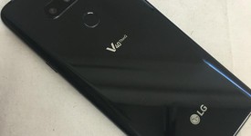 Good
													LG V40 ThinQ - Verizon, Black, LM-V405UA, photo 5 of 8