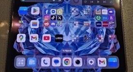 Good
													OnePlus Open - Unlocked, Green, 512 GB, 16 GB, photo 2 of 13