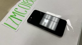 Mint
													Apple iPhone SE 3rd Gen 2022 - Unlocked, Midnight, 64 GB, A2595, photo 5 of 7