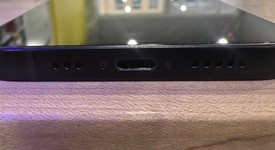 Mint
													Apple iPhone 12 - AT&T, Black, 64 GB, A2172, photo 3 of 5