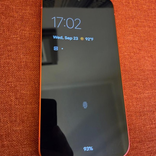 Google Pixel 10a - Unlocked, 256 GB, Berry, GE1GQ