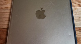 Fair
													Apple iPad 5th Gen - Wi-Fi, Gold, 32 GB, A1822, photo 5 of 11
