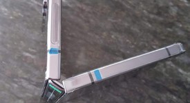 Mint
													Samsung Galaxy Z Flip5 - Unlocked, Graphite, 512 GB, 8 GB, SM-F731U1, photo 3 of 12