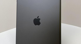 Mint
													Apple iPad 7th Gen - Unlocked, Gray, 32 GB, A2200, photo 2 of 5