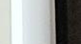 Good
													Google Pixel 2 XL - Unlocked, Black & White, 64 GB, Google Edition, photo 4 of 9