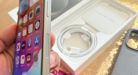 Mint
													Apple iPhone 15 Pro - Unlocked, Natural, 128 GB, A2848, photo 4 of 9