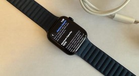 Good
													Apple Watch Series 9 45mm - Unlocked, Midnight, A2984 - Cellular, Aluminum, photo 2 of 5