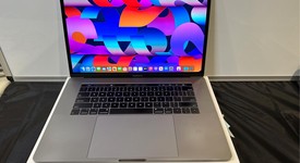Good
													MacBook Pro 2018 (With Touch Bar) - 15" - I7, Gray, 512 GB, 16 GB, photo 1 of 11