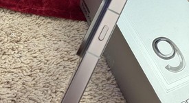 Mint
													Oppo Find X9 Pro - Unlocked Non-US, Titanium Charcoal, 512 GB, 16 GB, photo 5 of 12