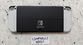 Mint
													Nintendo Switch - OLED - White, 64 GB, photo 4 of 15