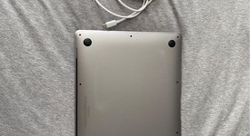Good
													MacBook Air 2020 - 13" - I5, Silver, 256 GB, 8 GB, photo 2 of 10