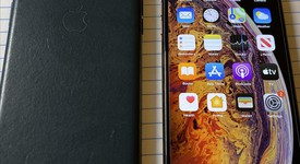 Mint
													Apple iPhone Xs Max - Unlocked, Gold, 256 GB, A1921, photo 2 of 11