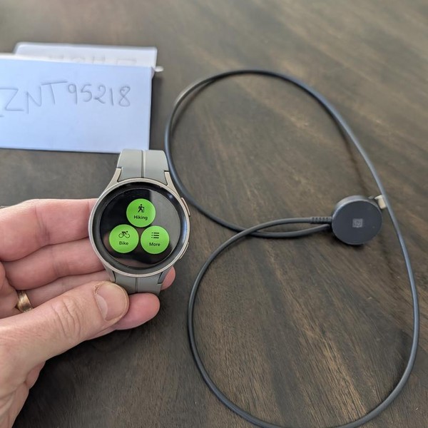 Samsung Galaxy Watch5 Pro - Unlocked, Gray, 45mm