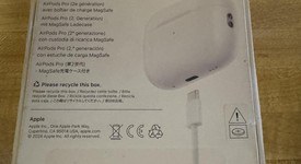 Used
													Apple AirPods Pro 2 - USB-C, photo 5 of 7