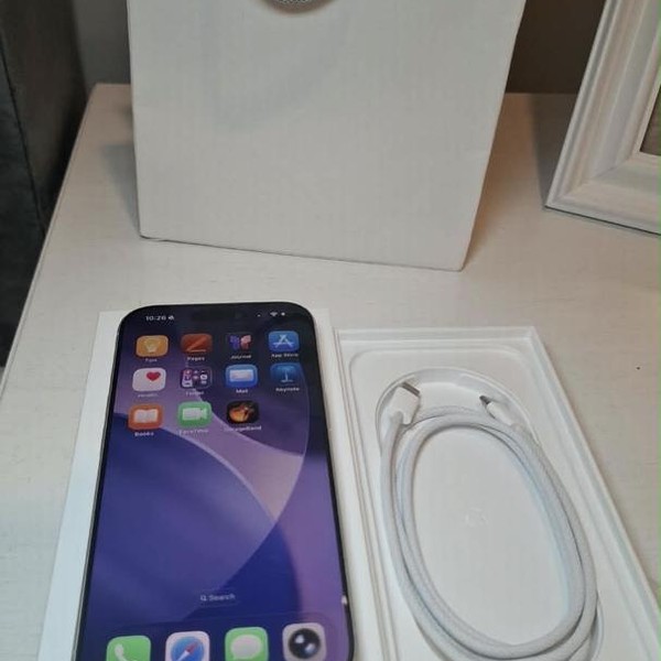 Apple iPhone 17 - Unlocked, 256 GB, White, A3258