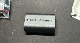 Mint
													Canon EOS R6 Mark II, photo 4 of 16