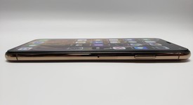 Good
													Apple iPhone Xs Max - Unlocked, Gold, 64 GB, A1921, photo 5 of 10