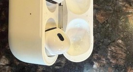 Used
													Apple AirPods Pro 2 - USB-C, photo 5 of 5