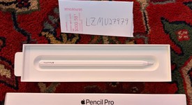 Mint
													Apple Pencil Pro, photo 1 of 1