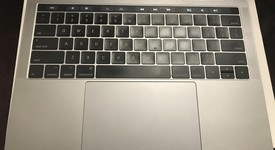 Mint
													MacBook Pro 2018 (With Touch Bar) - 13" - I5, Gray, 512 GB, 8 GB, photo 2 of 10