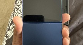 Mint
													Samsung Galaxy Z Flip7 - Unlocked, Blue Shadow, 256 GB, 12 GB, SM-F766U1, photo 3 of 7