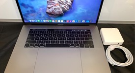Good
													MacBook Pro 2018 (With Touch Bar) - 15" - I7, Gray, 256 GB, 32 GB, photo 5 of 8