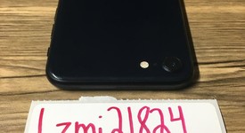Good
													Apple iPhone SE 3rd Gen 2022 - T-Mobile, Midnight, 128 GB, A2595, photo 5 of 7