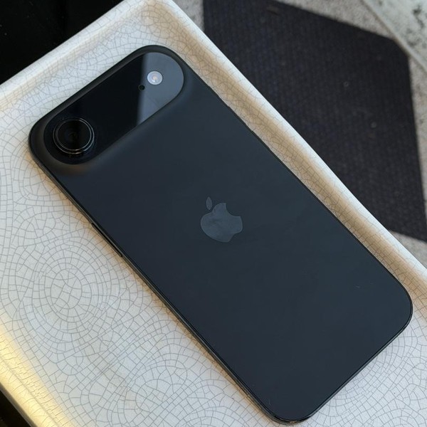 Apple iPhone Air - AT&T, 256 GB, Space Black, A3260