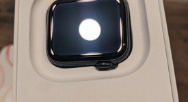 Mint
													Apple Watch SE 2nd Gen 40mm - Midnight, A2722 - GPS, Aluminum, photo 3 of 12