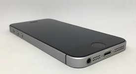 Good
													Apple iPhone SE 1st Gen 2016 - Sprint, Grey, 16 GB, A1723, photo 5 of 12