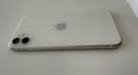 Good
													Apple iPhone 11 - Cricket, White, 128 GB, A2111, photo 1 of 4