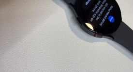 Mint
													Samsung Galaxy Watch5 - Unlocked, Graphite, 44mm, photo 3 of 6