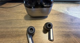 Used
													Samsung Galaxy Buds3 Pro - Silver, photo 2 of 4