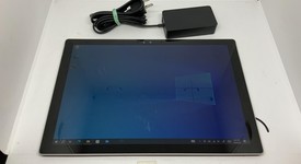 Good
													Microsoft Surface Pro 4 - 12.3 Inch - Wi-Fi, Black & Silver, 128 GB, 4 GB, photo 1 of 8