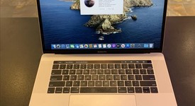 Good
													MacBook Pro 2018 (With Touch Bar) - 15" - I7, Silver, 256 GB, 16 GB, photo 3 of 6