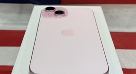 Mint
													Apple iPhone 15 Plus - Xfinity, Pink, 256 GB, A2847, photo 4 of 15